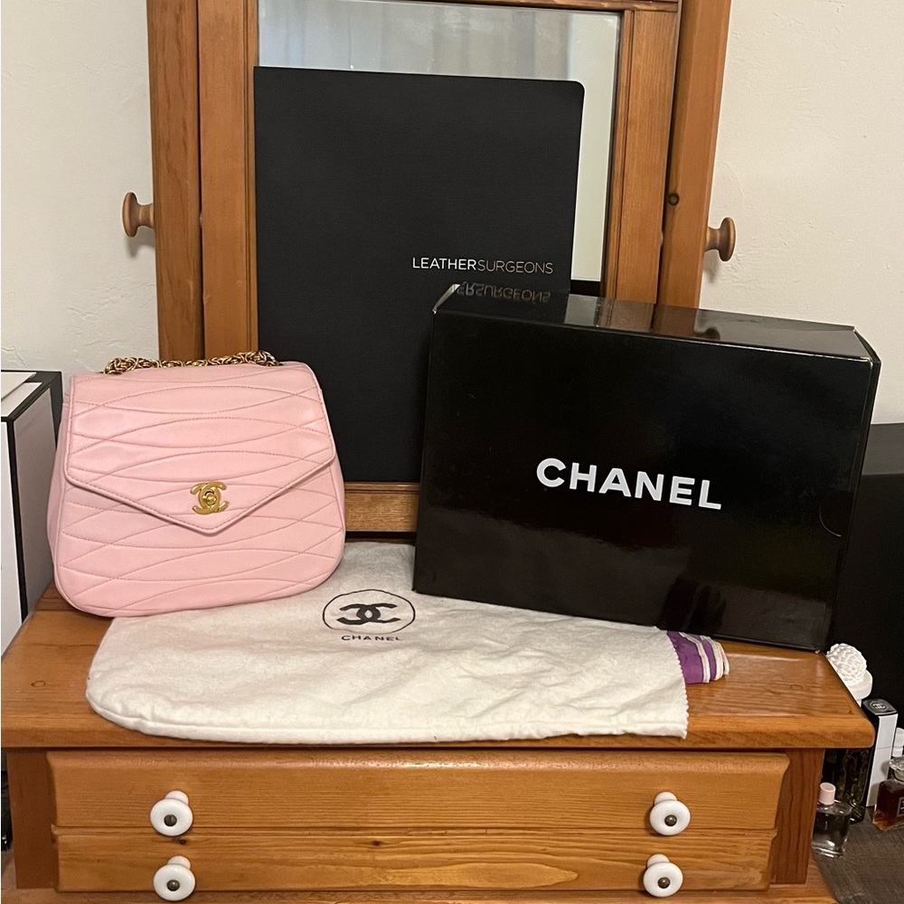 Vintage Chanel mini flap 90's